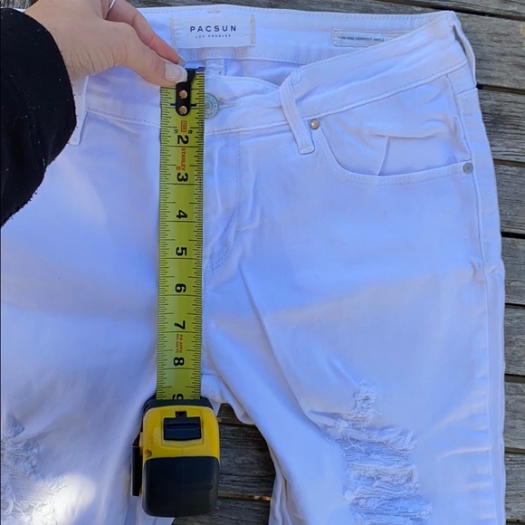 NWOT Low-Rise White PacSun Jeans - Picture 9 of 9